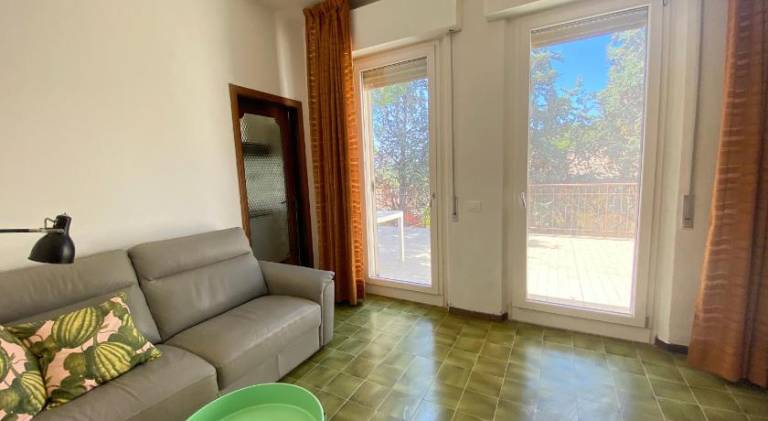 Apartment with 2 rooms for 6 persons in Camerano