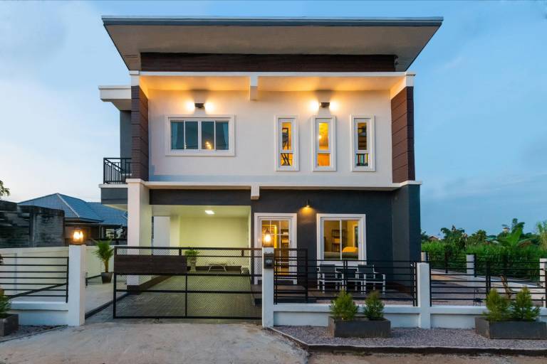 House with 3 rooms for 12 persons in Chiang Rai