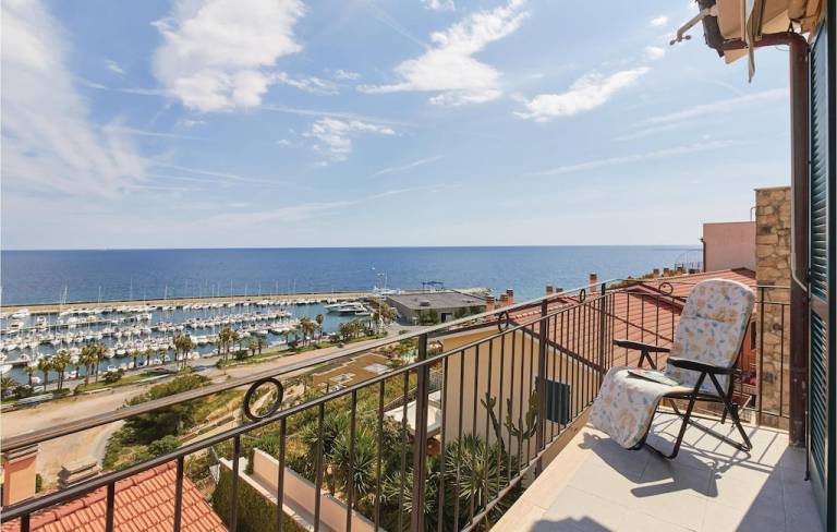 Apartment Riva Ligure
