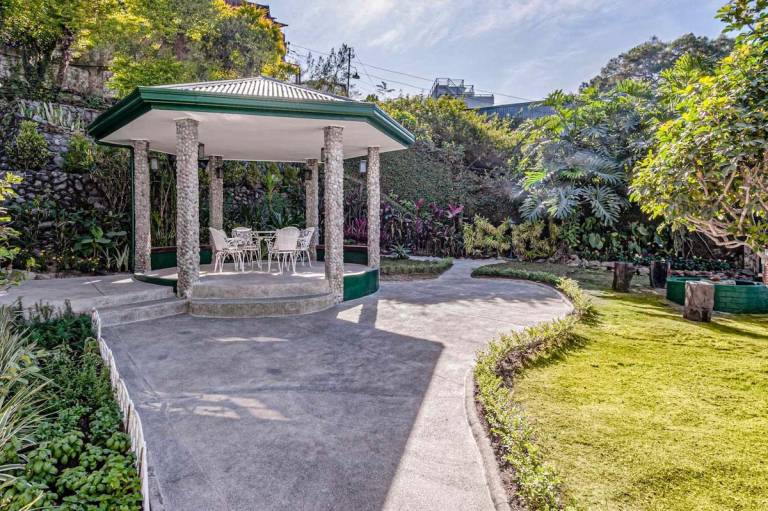 Bungalow with garden & barbeque — photo 4