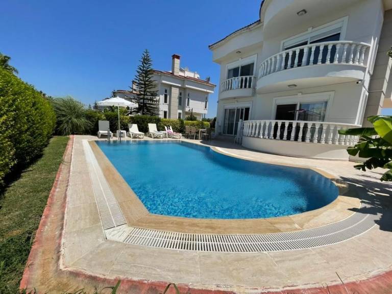 Villa  Kadriye Mahallesi