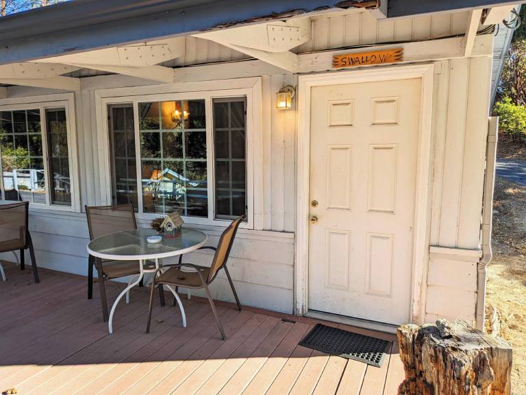 Bluebird Cottage Inn — photo 3