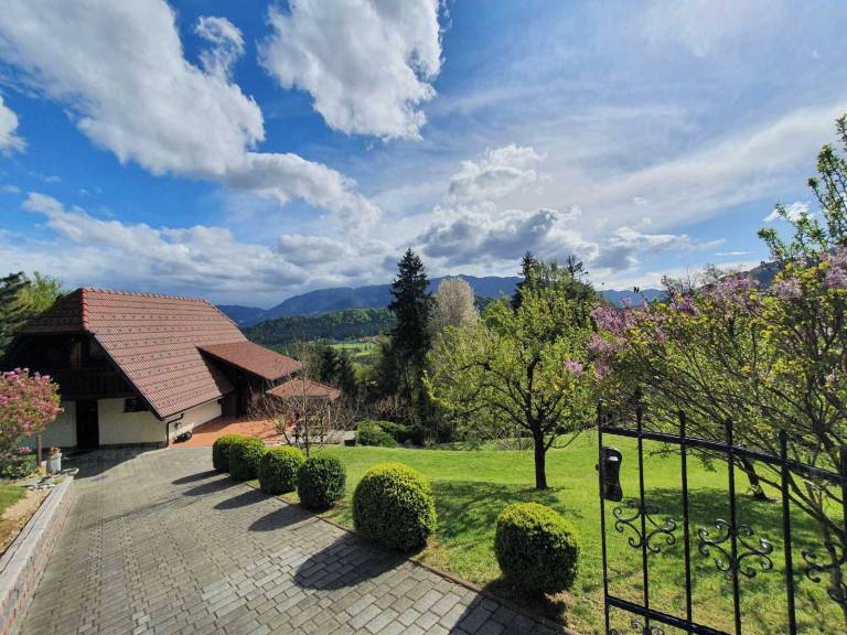 House Gornji Grad