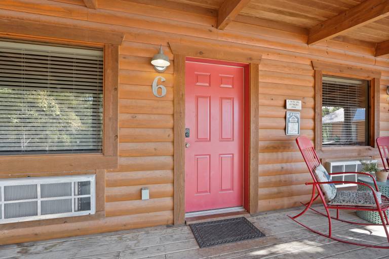 Wimberley Log Cabins Resort and Suites- Unit 6 — photo 2