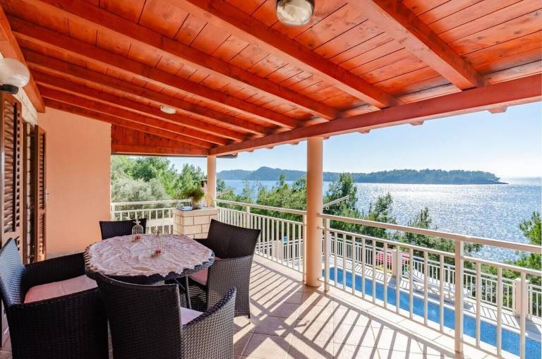 House with private pool, BBQ & garden in Dubrovnik