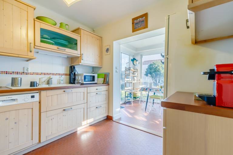 Family-friendly lovely house with patio & garden | Close to the beach | Pets are welcome — photo 5
