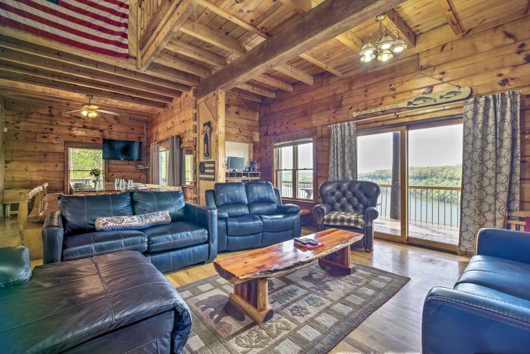 Spacious Cabin on Dale Hollow Lake w/ Hot Tub! — photo 4
