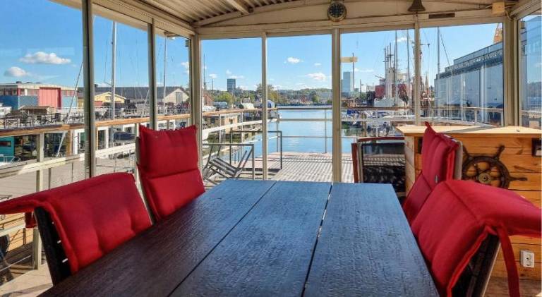 Lovely boat with sauna | Pets are welcome — photo 2