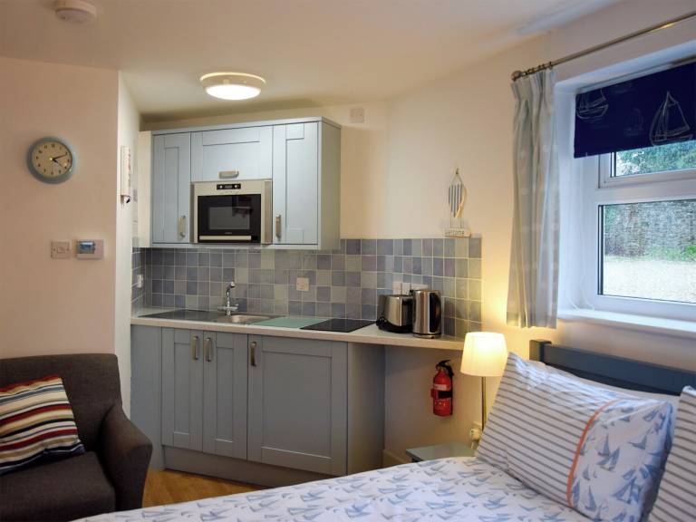 Cottage West Bay