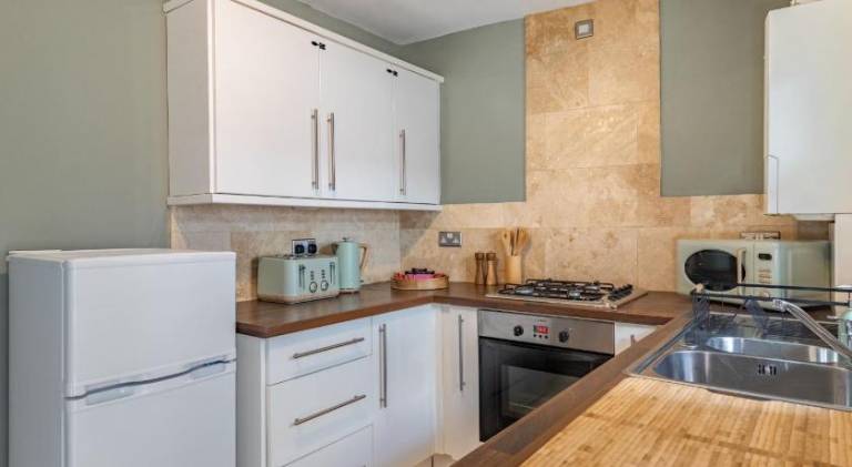 House with 3 rooms for 4 persons in Cheltenham