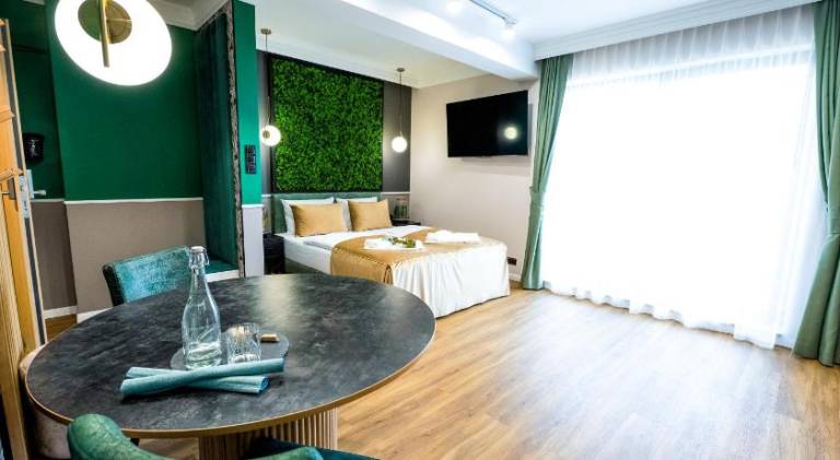 Pleasant serviced apartment with yard & terrace | Pets allowed — photo 2