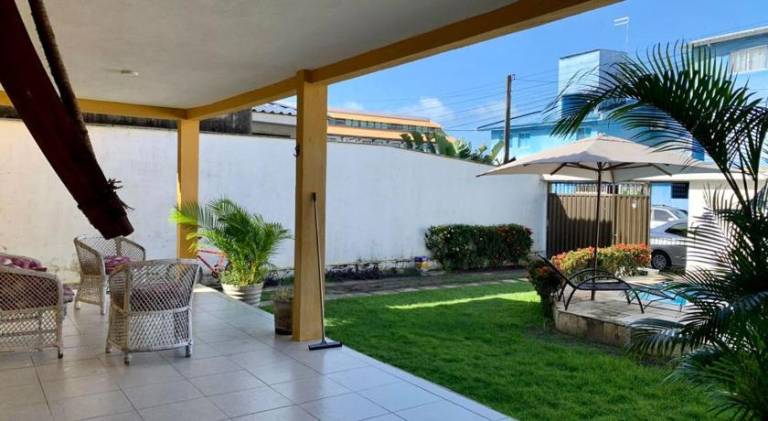 House with pool | Beach nearby | Pets are welcome — photo 5