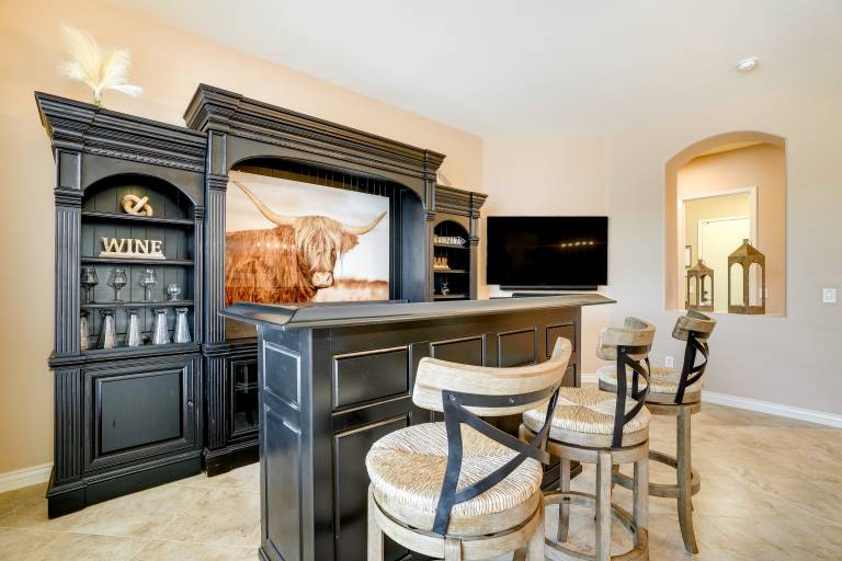 Pool, Hot Tub & Putting Green: Estrella Mtn 4BR — photo 5