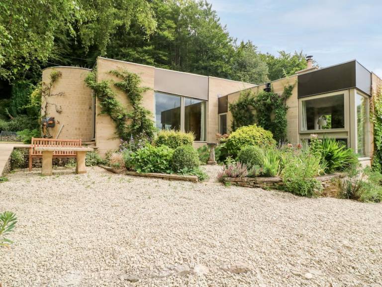 House Painswick