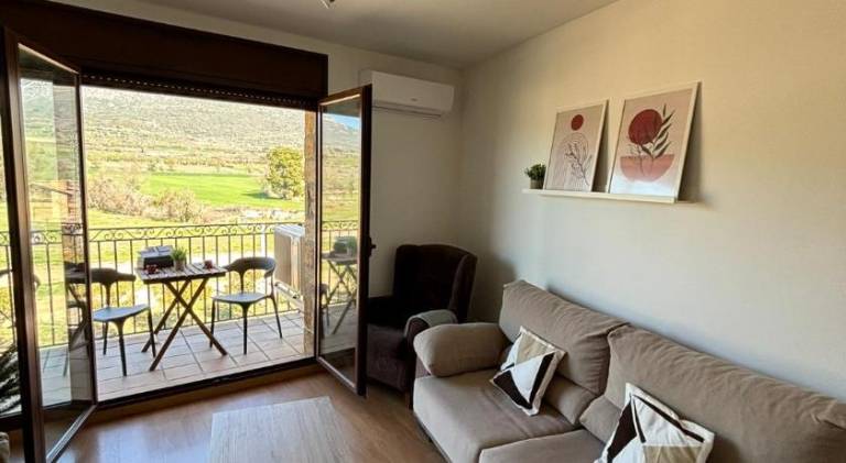 Holiday apartment with 3 rooms for 6 persons in Lleida