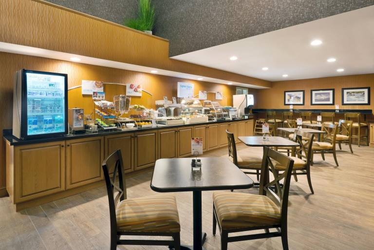 Holiday Inn Express & Suites Fraser By IHG — photo 4