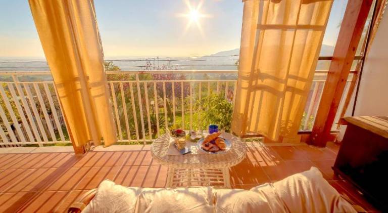 Panora Hill BnB in Pontecagnano Faiano