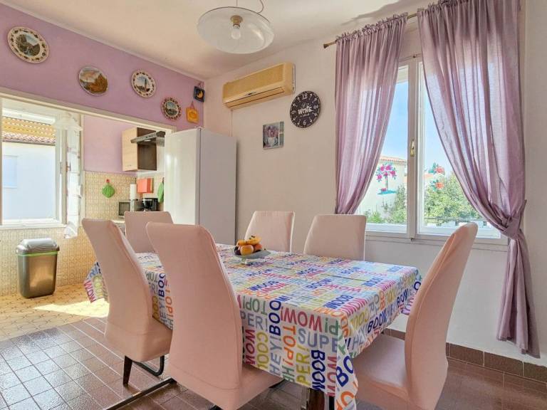Rental apartment with 2 rooms for 6 persons — photo 3