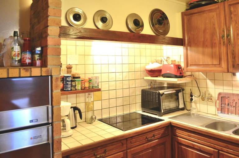 Apartment 'Les Cabrettes - Confort' with Mountain View and Balcony — photo 4