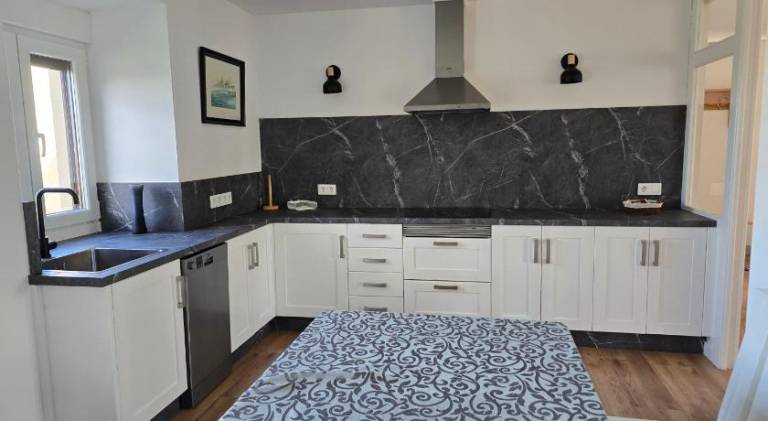 House with 2 rooms for 4 persons — photo 2
