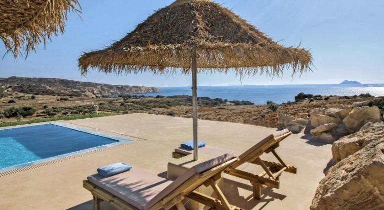 Beachfront villa Komos with heated pool — photo 3