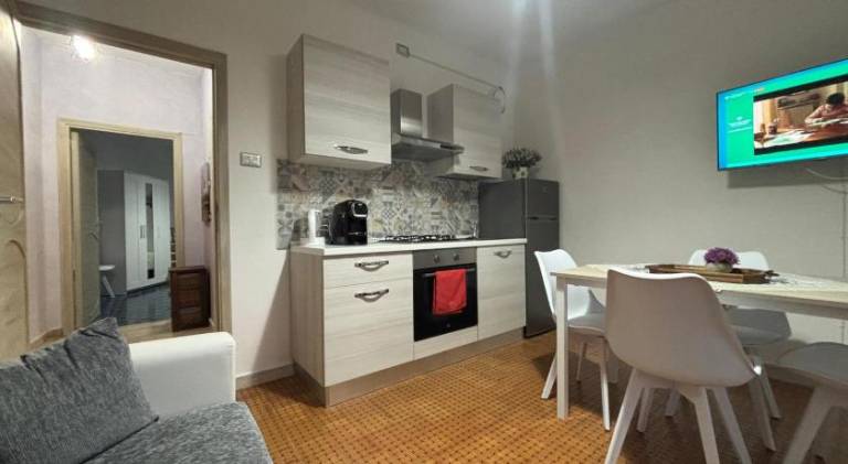 House with 2 rooms for 5 persons — photo 2
