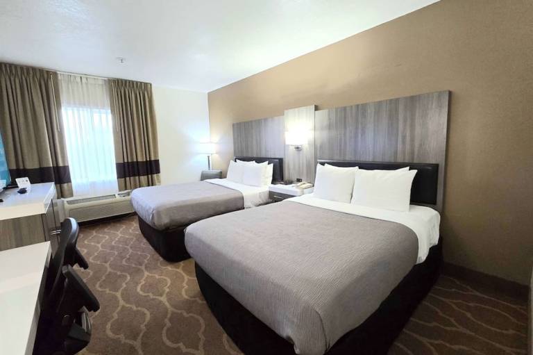 Quality Inn & Suites Longview Kelso