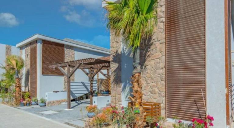 Villa with pool | Pets are welcome — photo 5