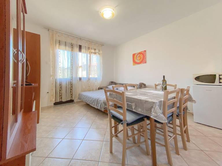 Holiday apartment with 1 room for 5 persons — photo 2