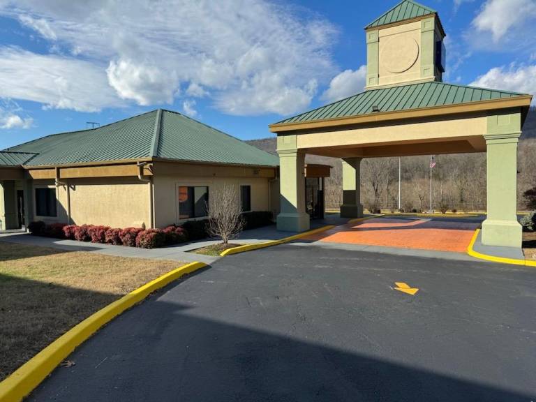 Quality Inn in Harriman, TN