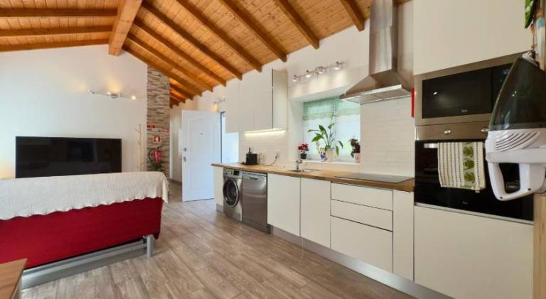Fully equipped house with terrace, barbeque & yard | Dogs allowed — photo 3