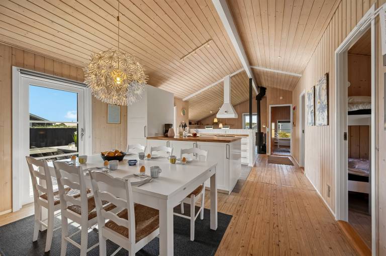Family-friendly vacation home with jacuzzi, terrace & sauna | Next to the beach | Dogs allowed — photo 3