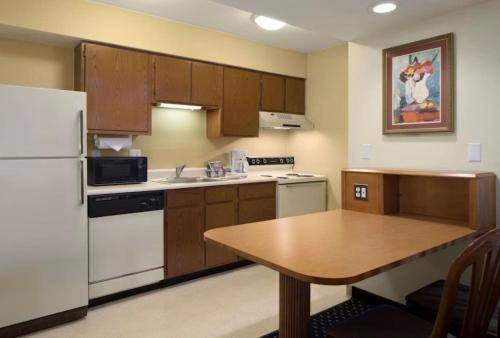 Fort Wayne Extended stay — photo 4