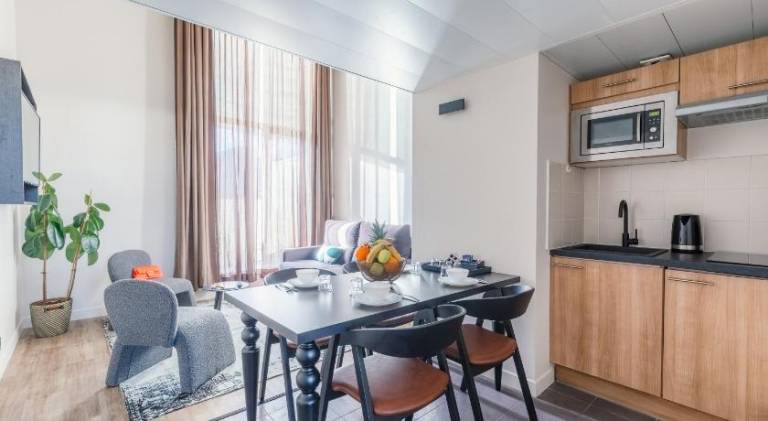 Serviced apartment with garden & terrace | Good for workation — photo 4