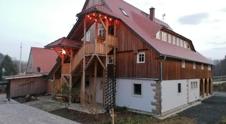 Holiday apartment with barbeque & garden — photo 4