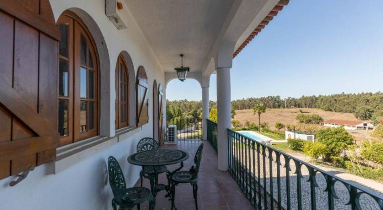 Charming villa with private pool, patio & BBQ | Pet-friendly — photo 5