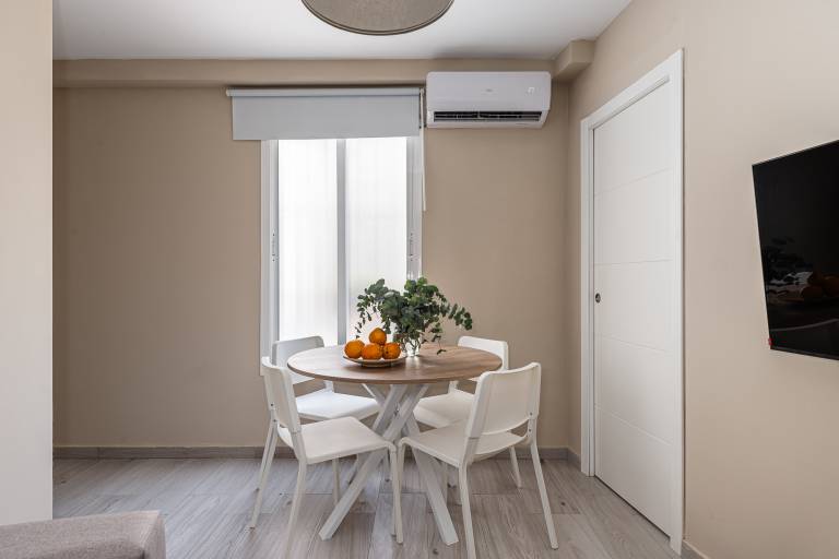 Apartment with patio & yard | Next to Seville Cathedral — photo 4