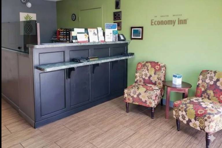 Economy Inn — photo 2