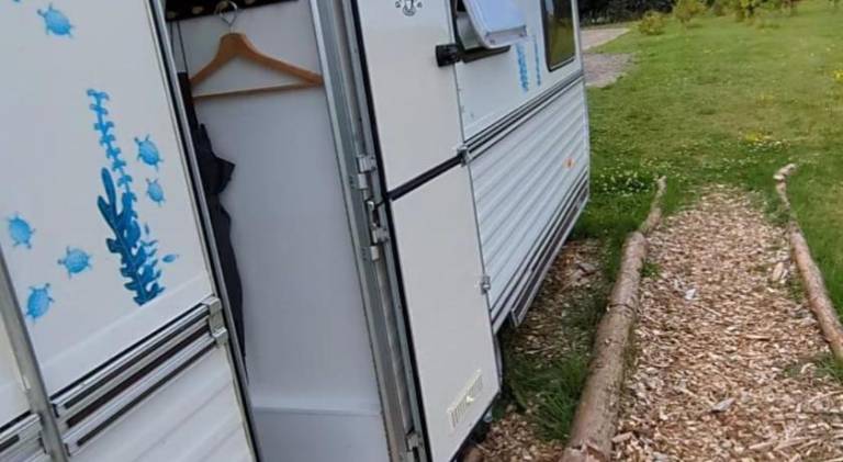 Gerestylde vintage caravan 