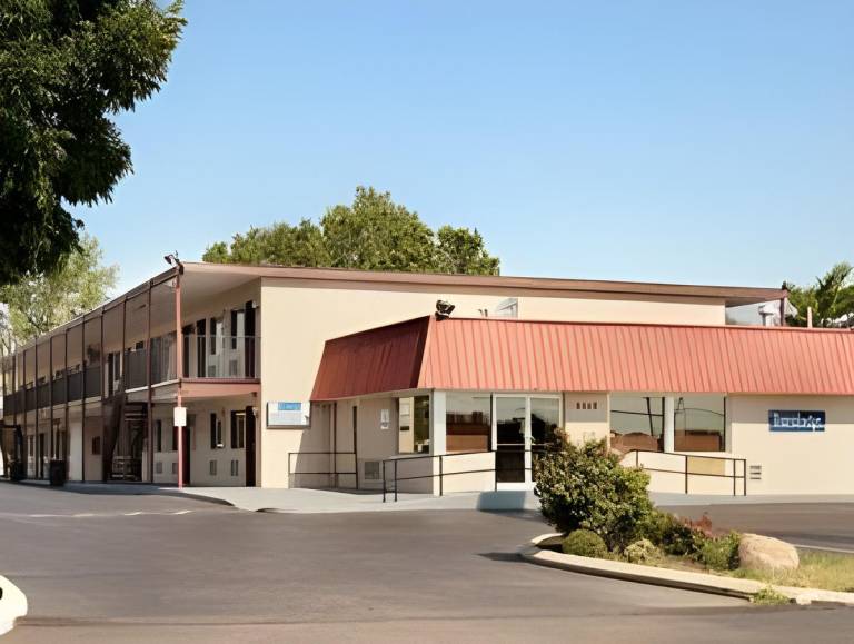 Grove City Travel Inn Columbus South