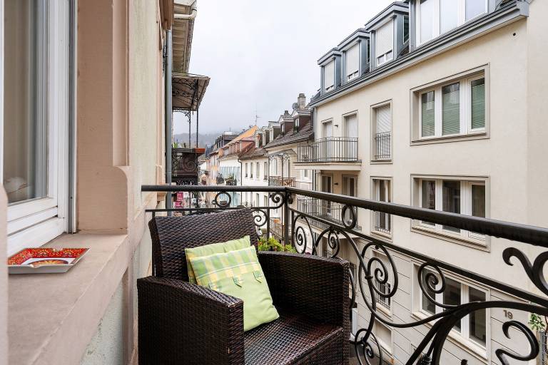 Charming Central Apartments – 1 / Balcony / Quiet Location / Beautiful Historic Apartment — photo 2