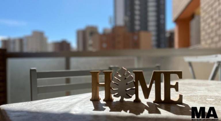 Rental apartment with private pool, yard & patio | Close to the beach | Pets allowed in Benidorm