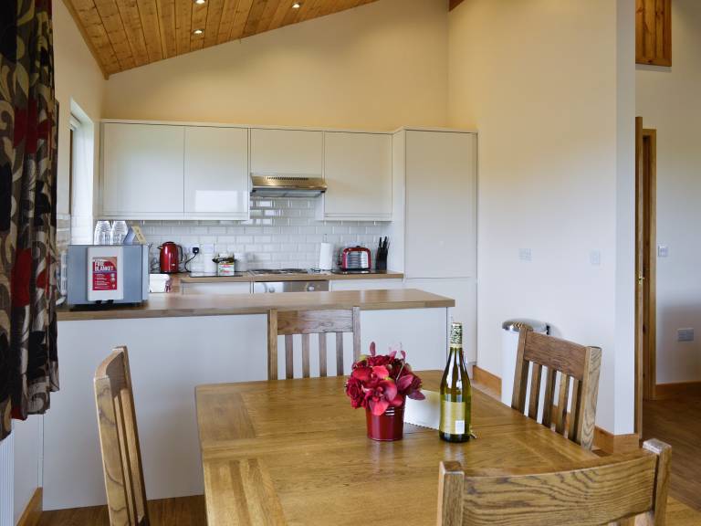 Cottage with garden & jacuzzi | River view — photo 3