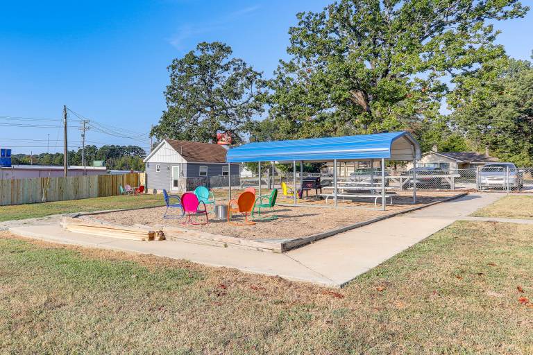 Pet Friendly! Norfork Lake Getaway w/ Fire Pit — photo 2