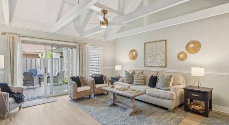 Condo for 6 with Resort Amenities & Walk to Beach — photo 3