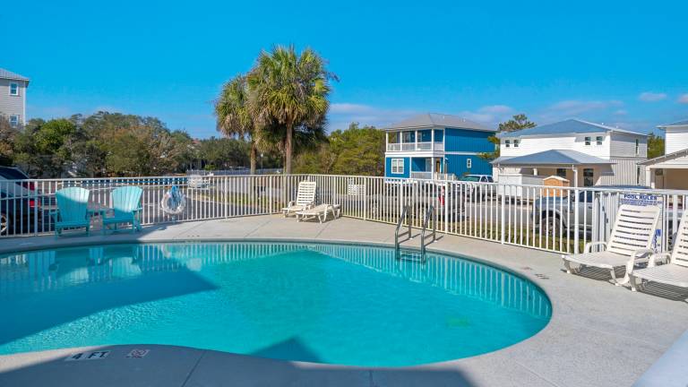 4BR Pet-Friendly Retreat on 30A, Steps from Beach & Pool — photo 4