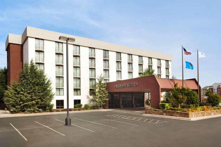 Embassy Suites by Hilton Oklahoma City Will Rogers Airport in Yukon, OK