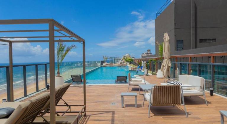 Pleasant apartment with yard, barbeque & pool | Next to the beach | Suitable for remote work | Pet-friendly — photo 4