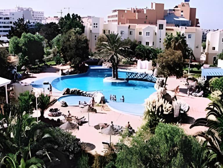 Beautiful rental apartment with grill, pool & yard | Beach nearby | Pets are welcome in Roquetas de Mar