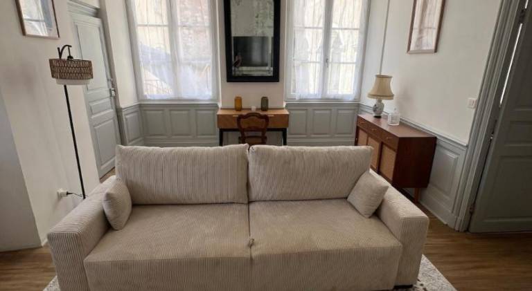 Apartment with 1 room for 4 persons in Cahors